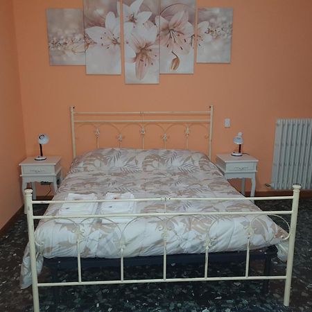 Andrea Affittacamere E B&B Solignano Nuovo Zewnętrze zdjęcie