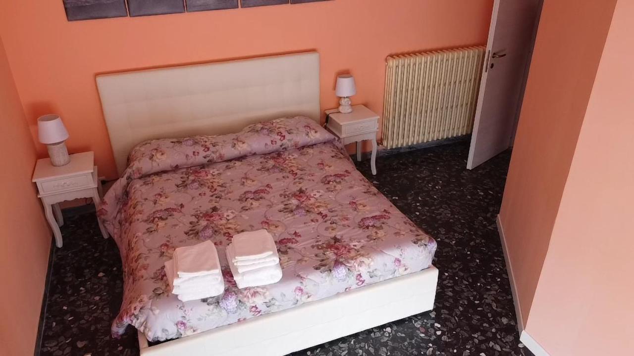 Andrea Affittacamere E B&B Solignano Nuovo Zewnętrze zdjęcie