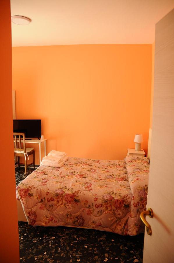 Andrea Affittacamere E B&B Solignano Nuovo Zewnętrze zdjęcie