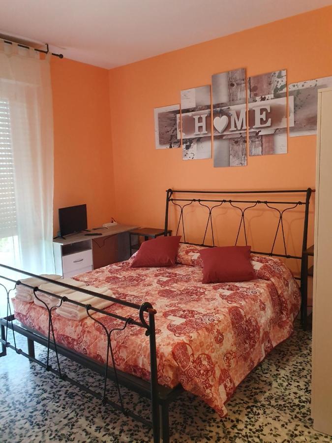 Andrea Affittacamere E B&B Solignano Nuovo Zewnętrze zdjęcie