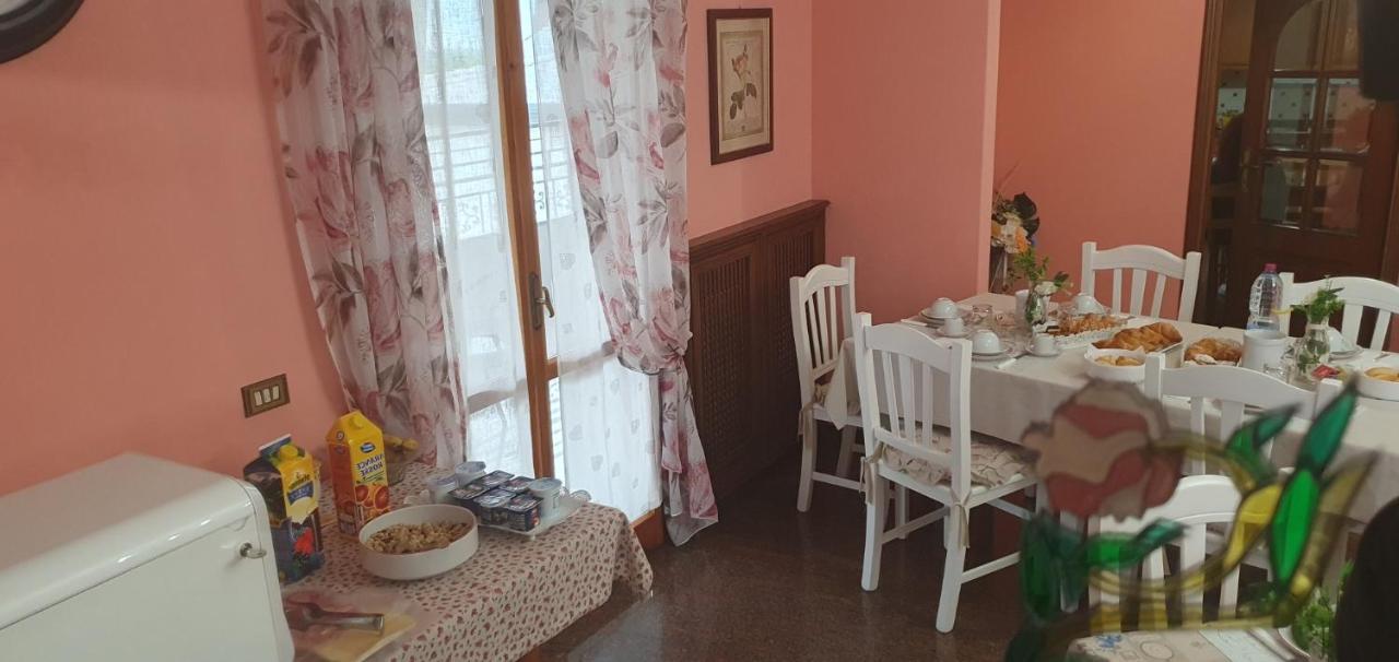 Andrea Affittacamere E B&B Solignano Nuovo Zewnętrze zdjęcie